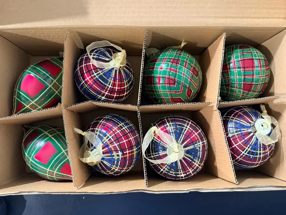 Vintage Jeffrey Banks Home Set of 8 Large Plaid Tartan Glass Ornaments w/ Box
